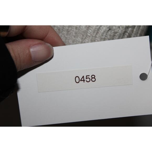 Womens Abercrombie & Fitch Gray Chunky Knit Long Sleeve Crew Neck Sweater Size L - Picture 6 of 6